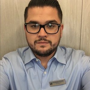 Meet your Posher, Christopher